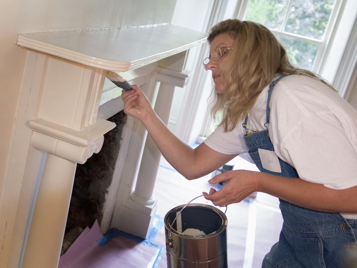 woman painting