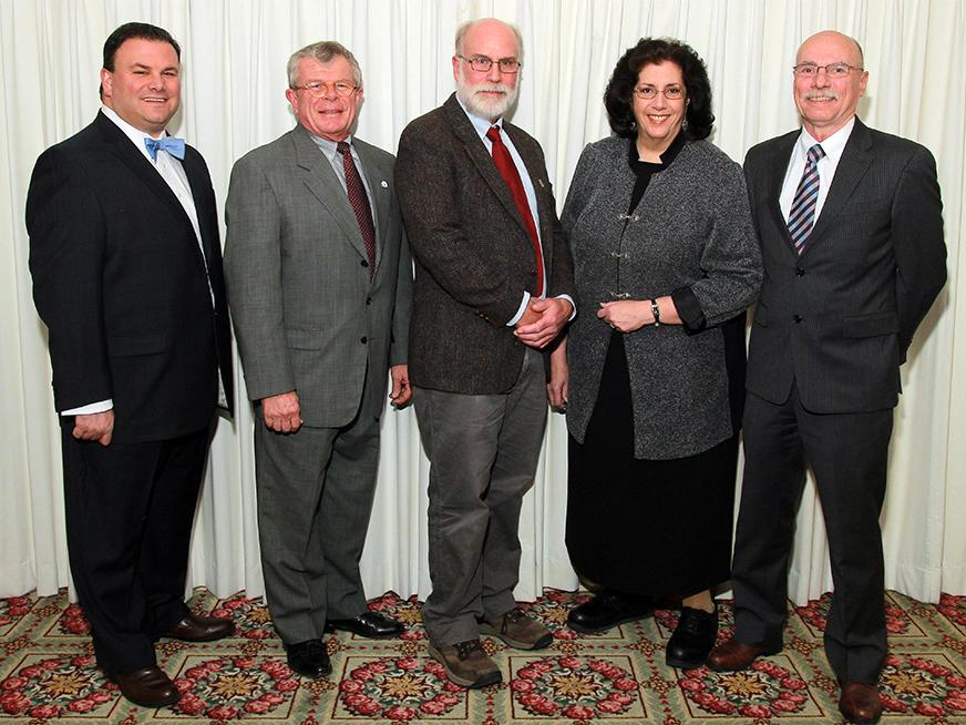 Timothy B. Gage receives the Graduate School Alumni Society Lifetime Achievement Award