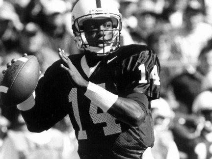 Wally Richardson drops back to pass
