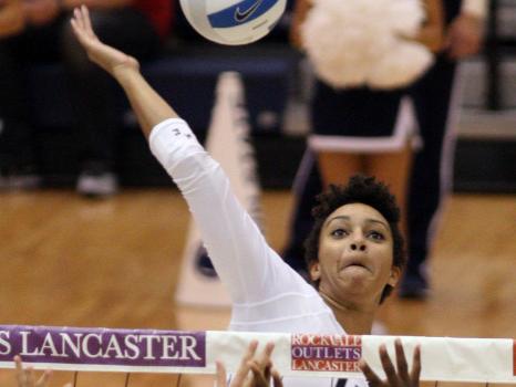 Penn State women's volleyball middle blocker Haleigh Washington