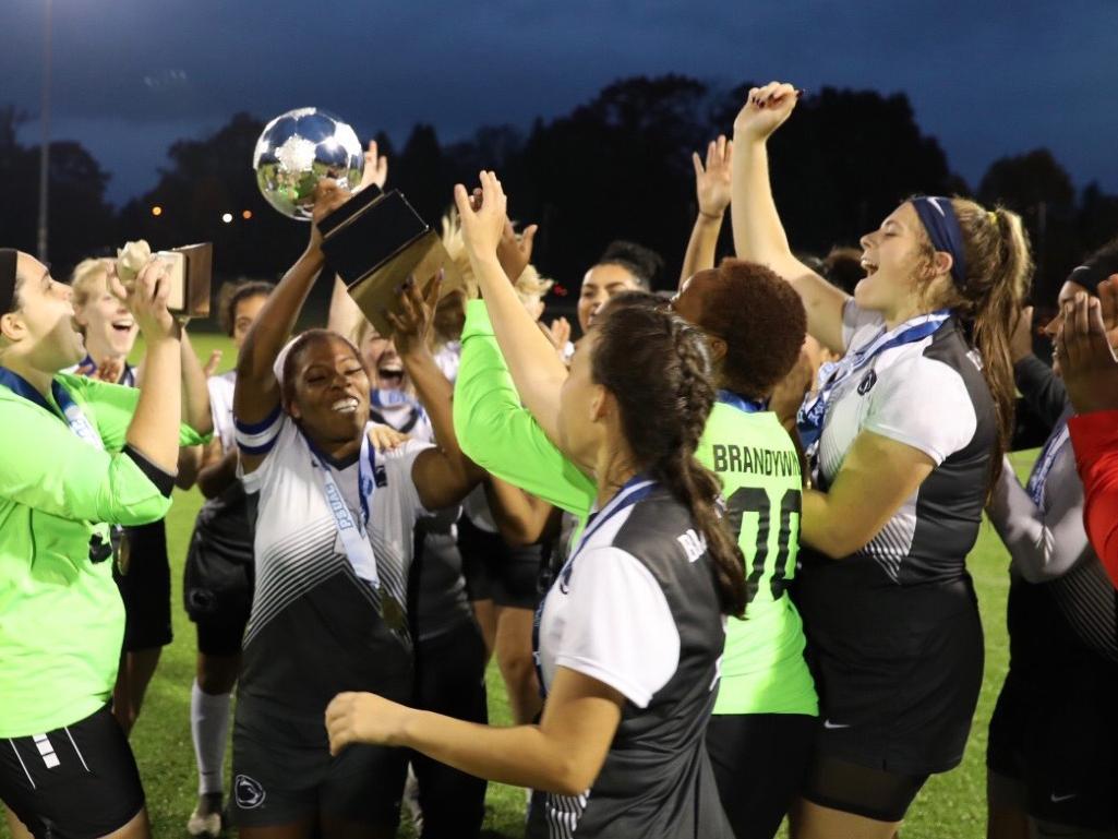 Penn State Brandywine women's soccer champions