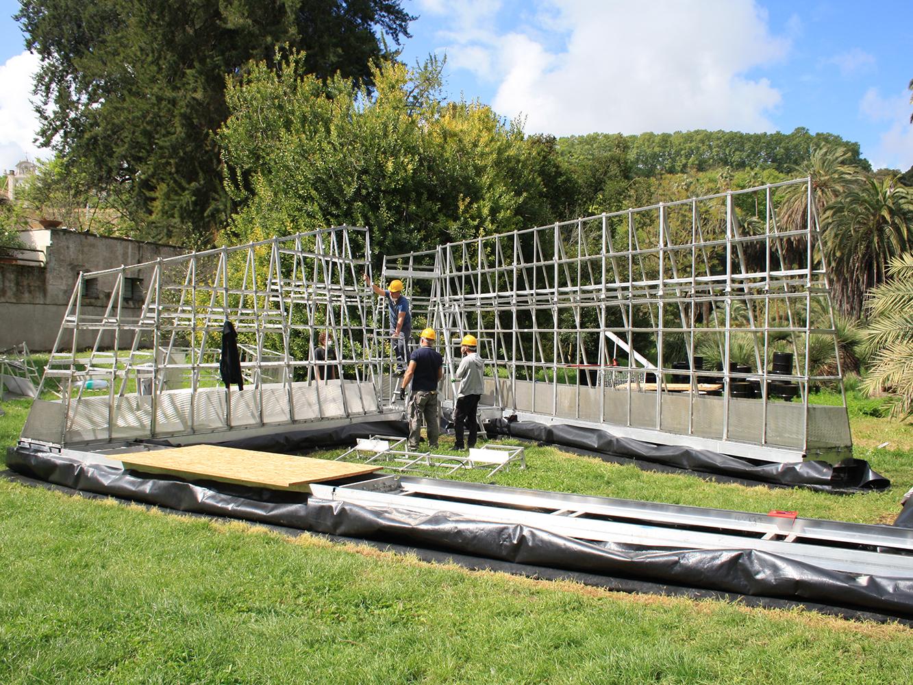 Installation of the chime wall began in Botanical Garden.