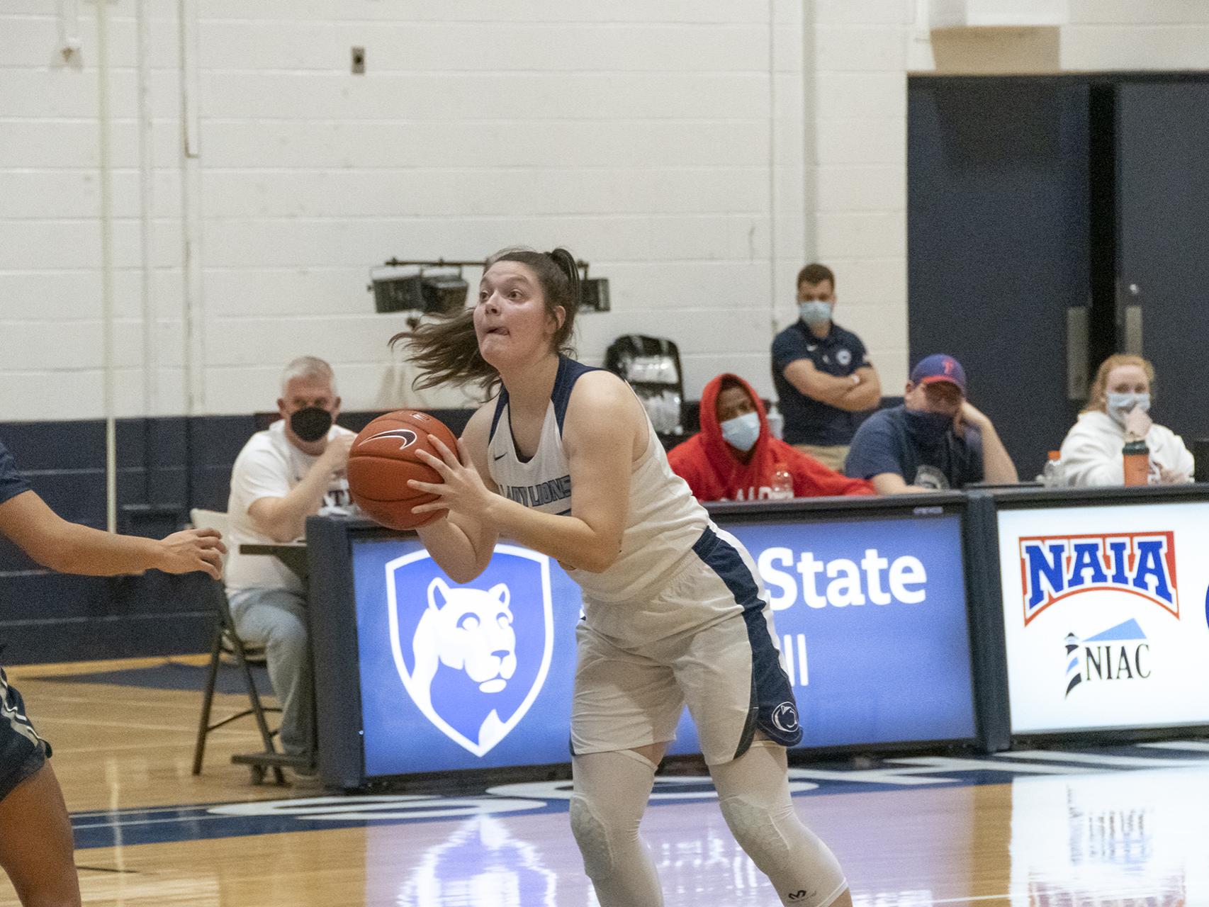 Schuylkill women's basketball players prepares to shoot.