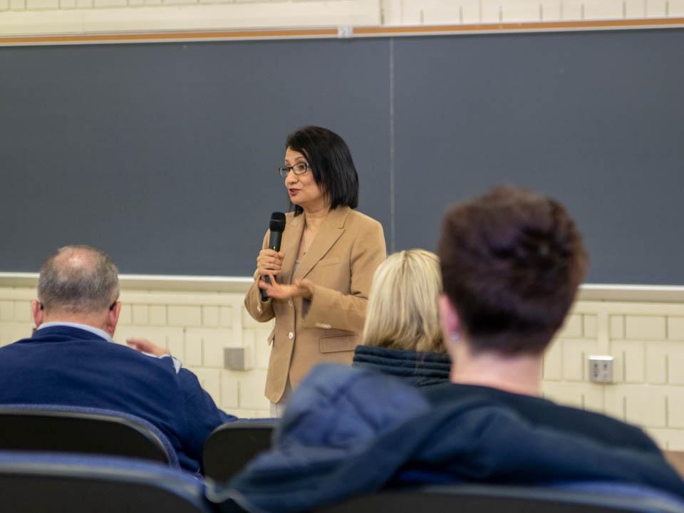President-elect Neeli Bendapudi presenting to audience