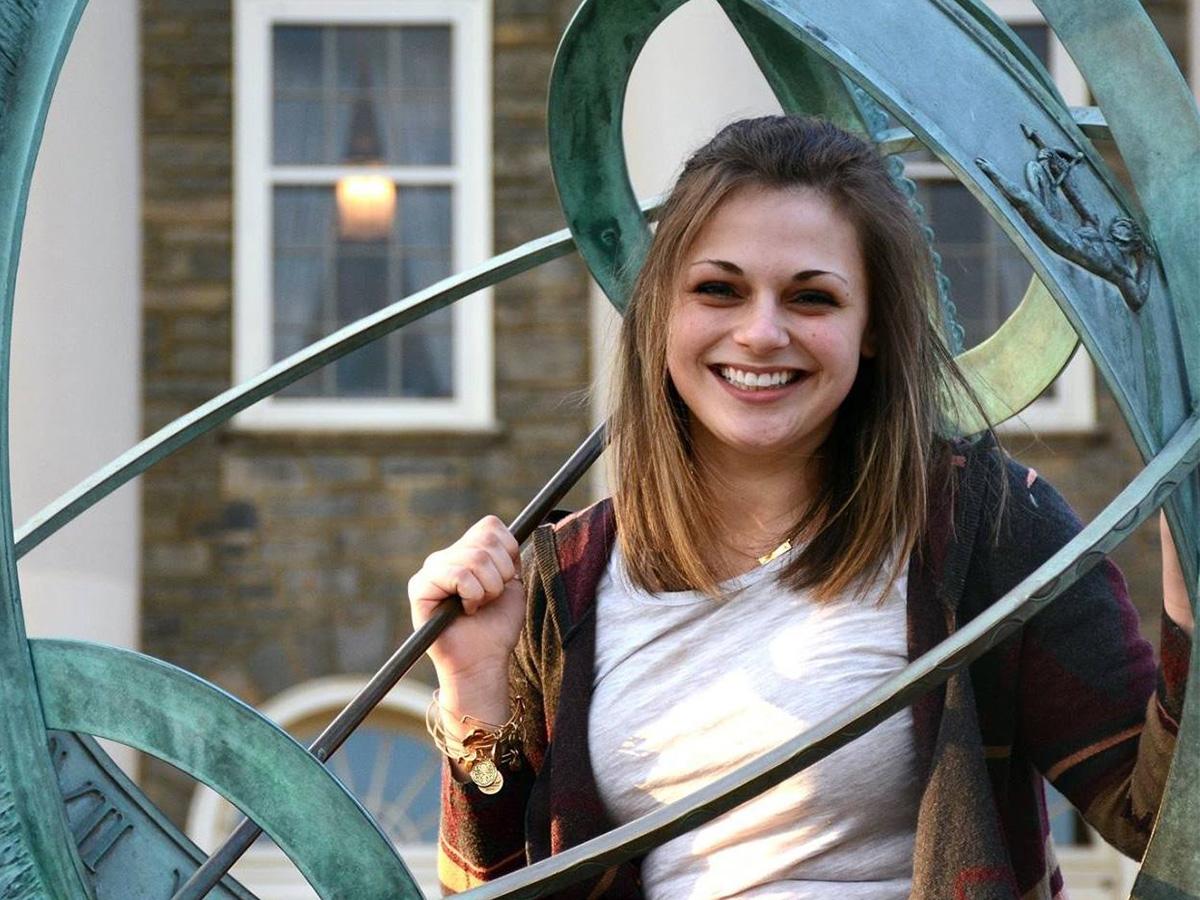 Photo of Lauren Zieziula