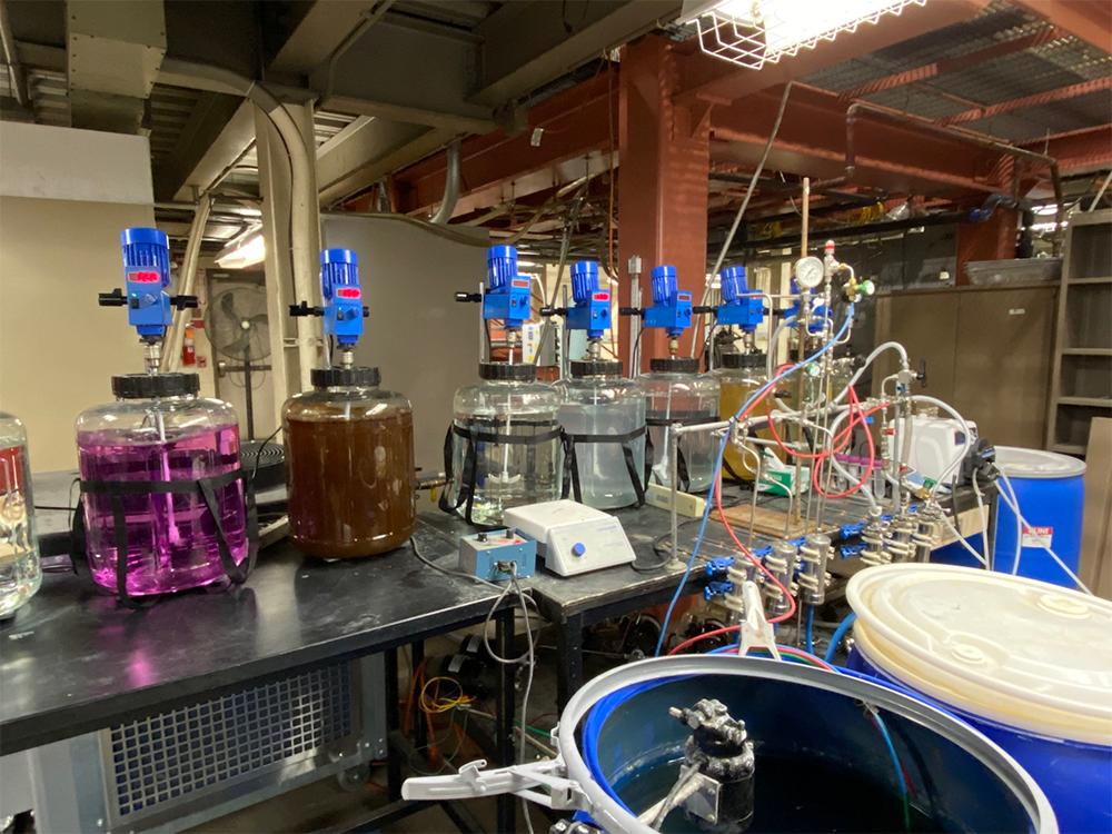 Lab in Center for Critical Minerals