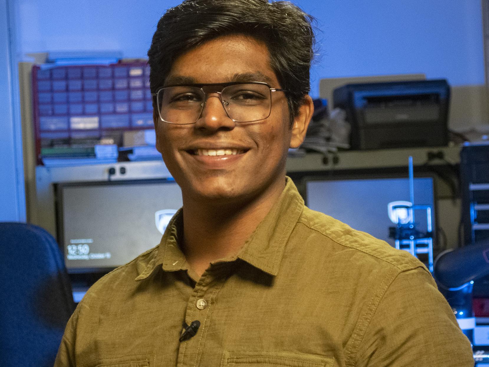 Headshot photo of Avesh Jangam