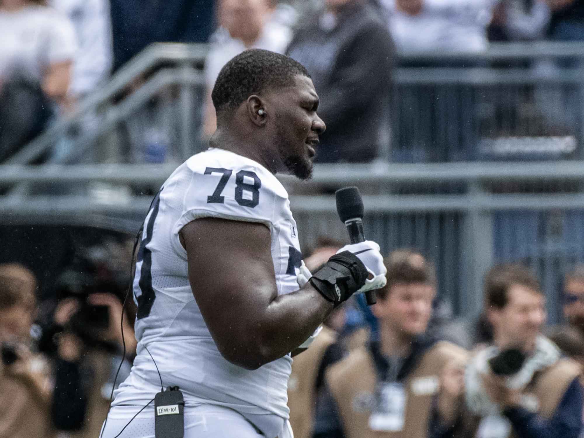 Israel-Achumba sings the National Anthem