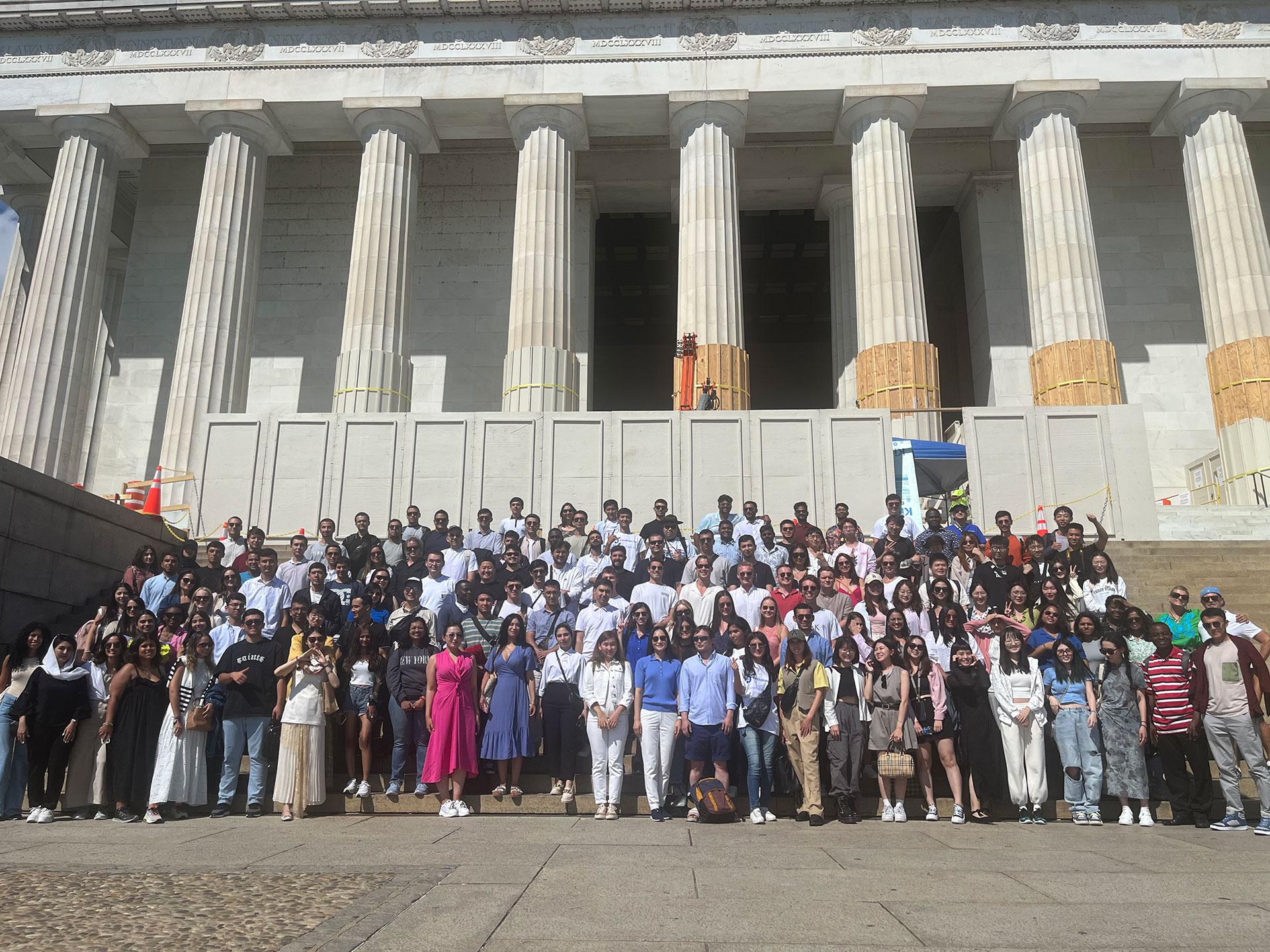 LL.M. students in front of Lincoln Memorial in Washington, D.C.
