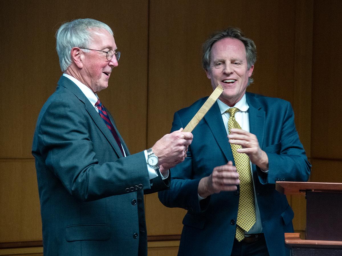 Lee Kump presenting Bill Easterling with gift