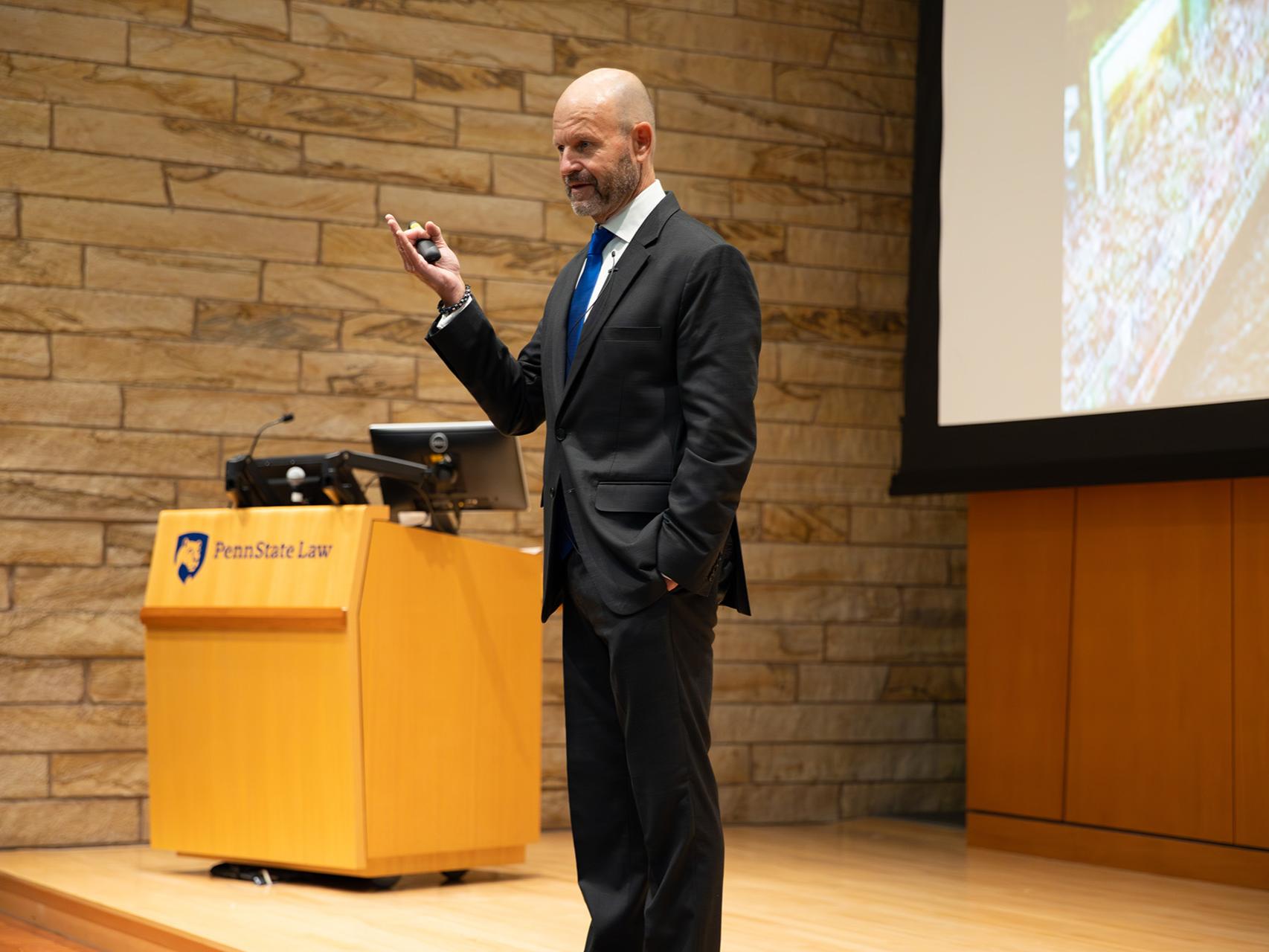 Assistant Dean Stephen Barnes