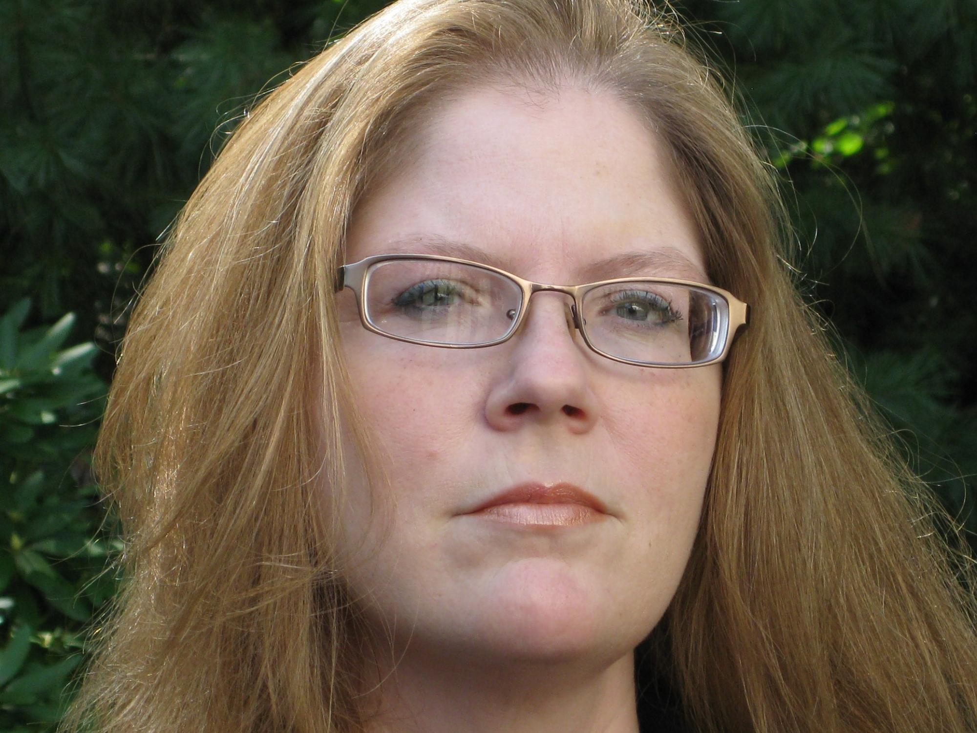 Headshot of Tawny Holm 