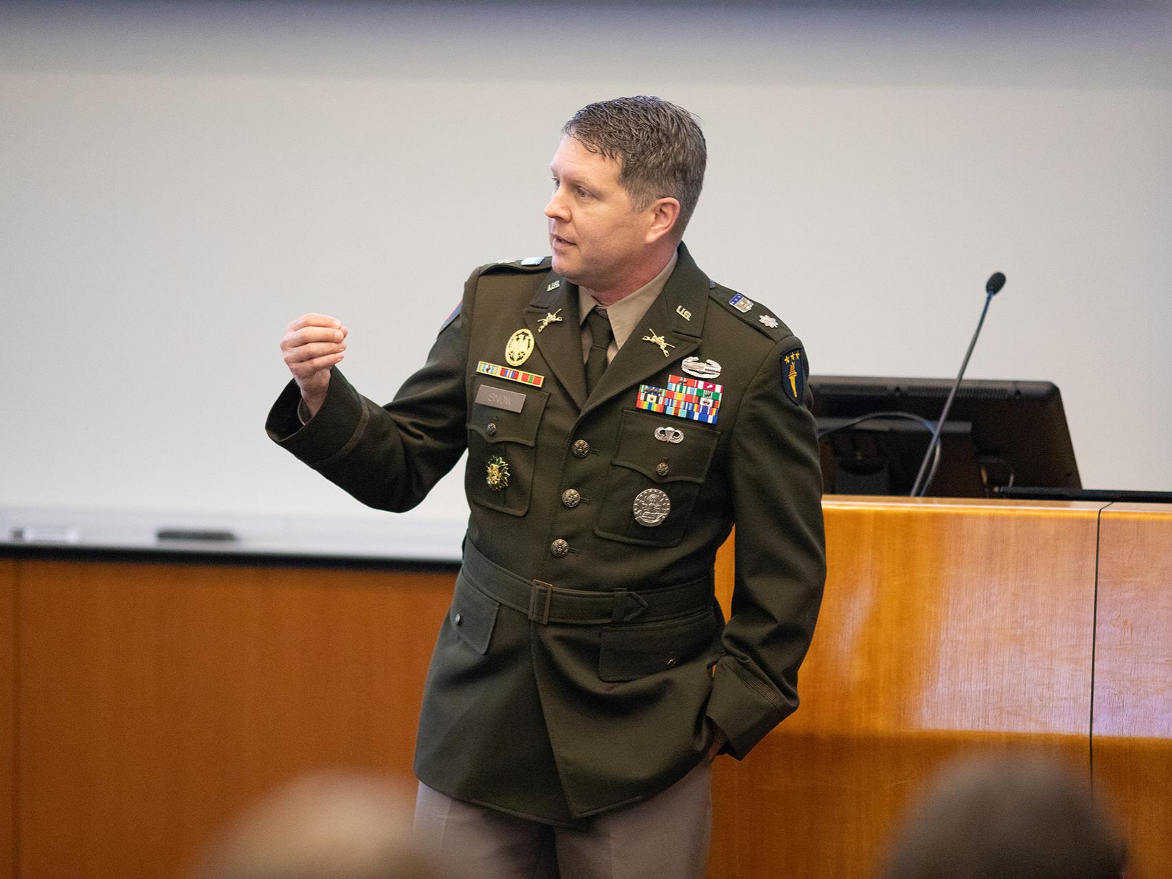 Lieutenant Colonel Dan Snow from the U.S. Army War College speaks to students during the 2024 simulation.