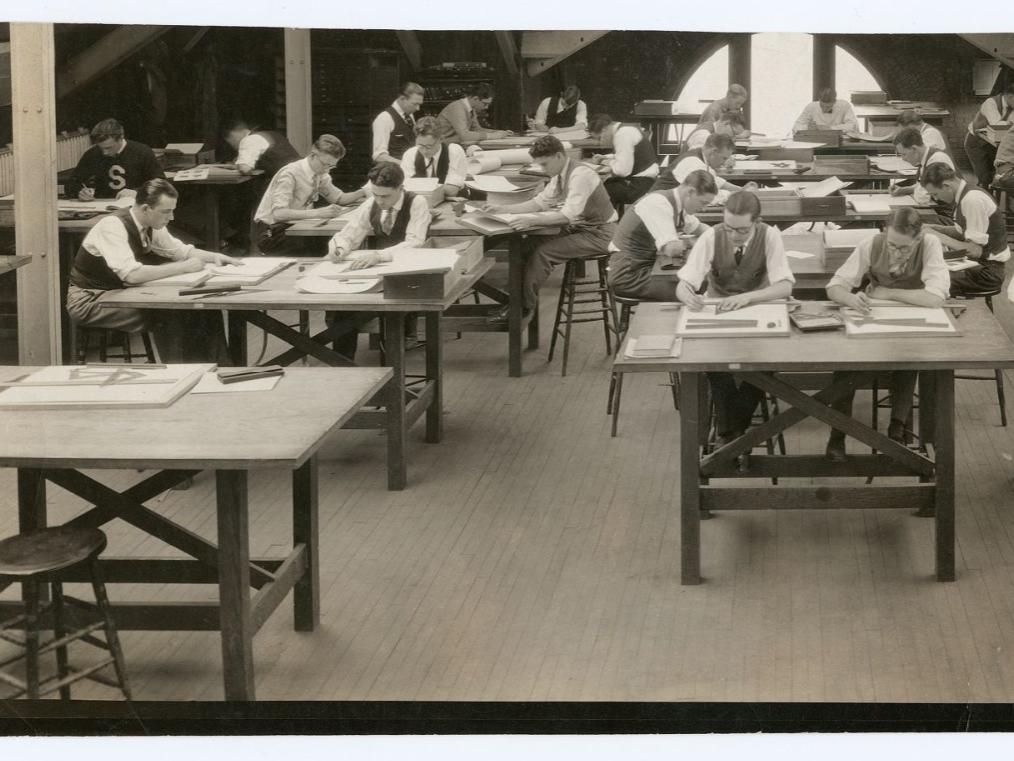 A group of students in an engineering classroom in the mid 1920s