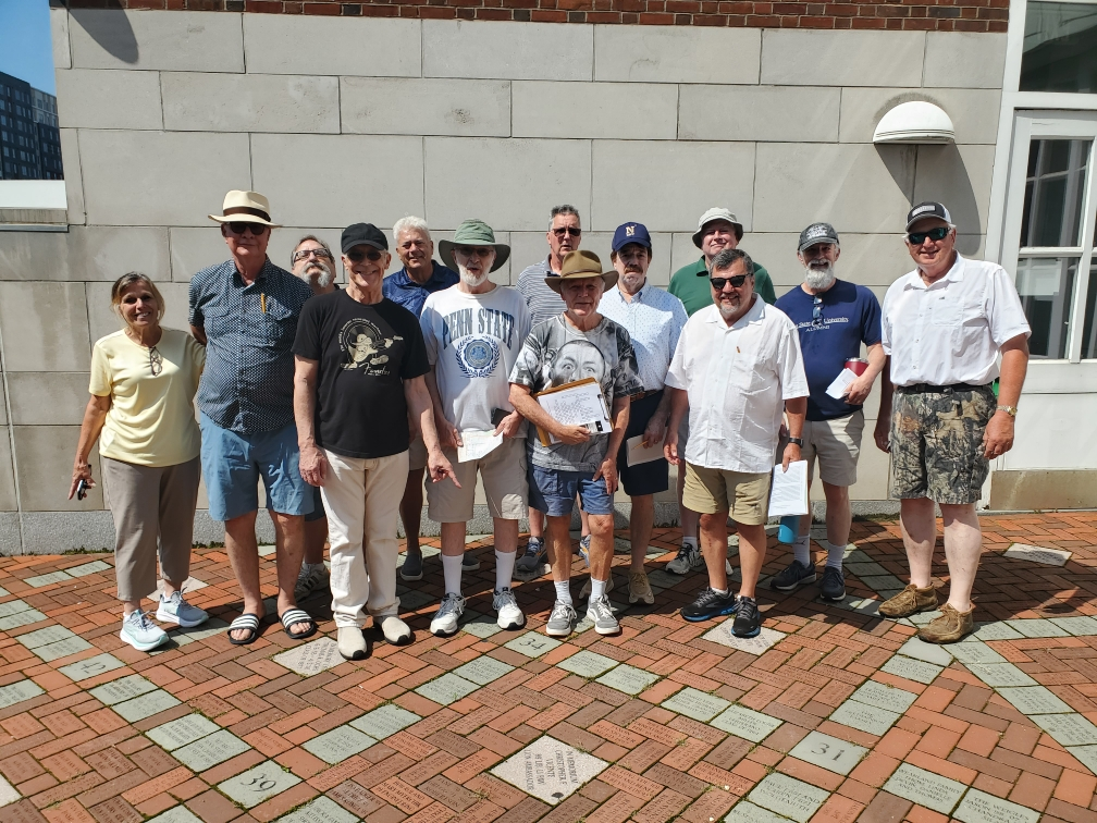 alumni group at Hintz Family Alumni Center