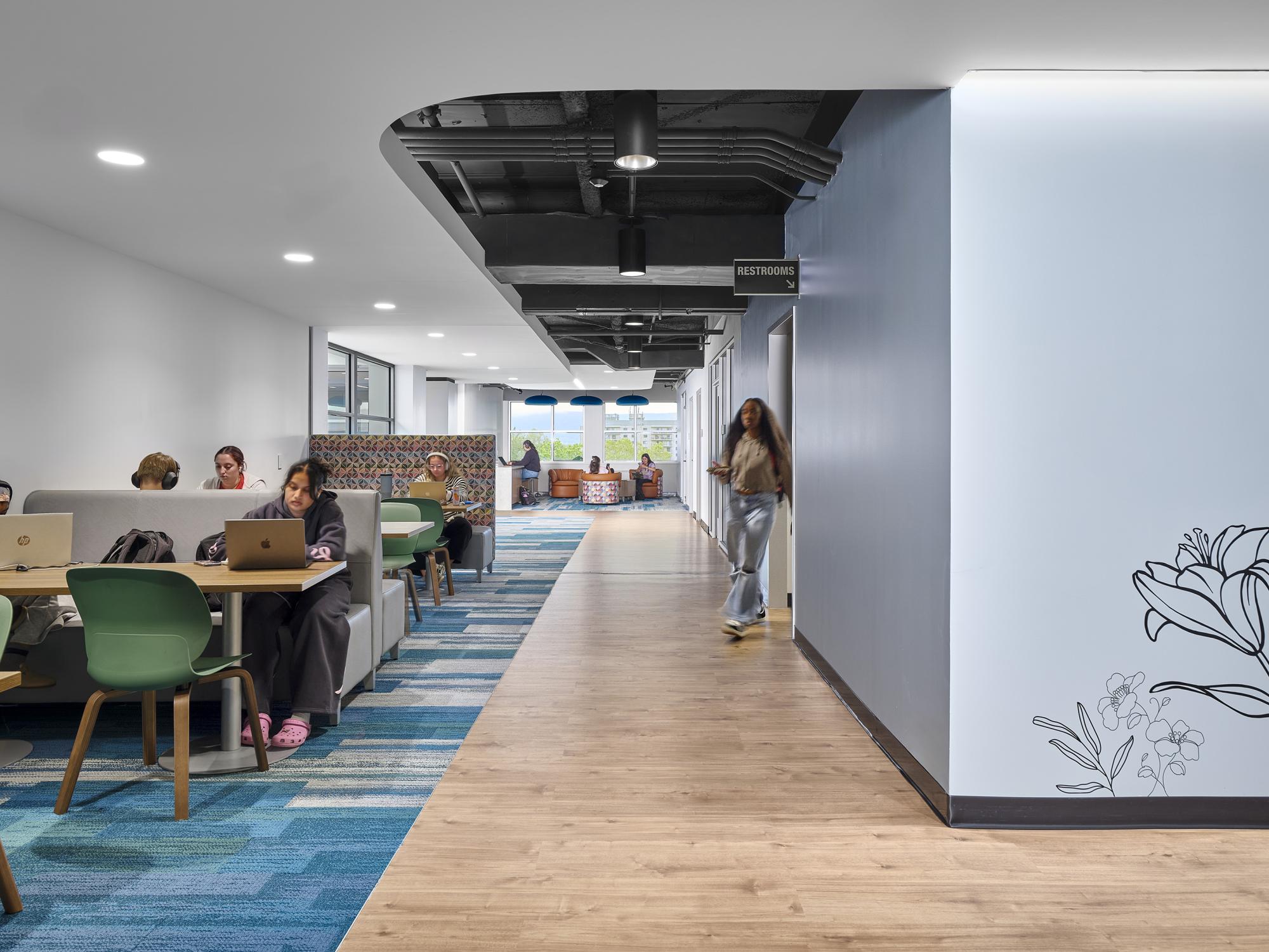 Popular booths provide another ideal study space.
