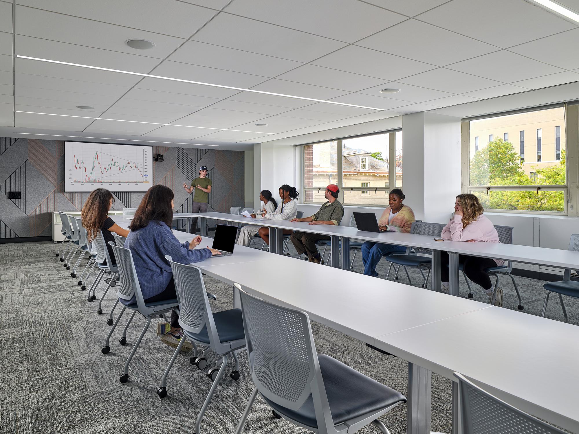 Flexible conference room 304 with a variety of setup styles for meetings and programs.