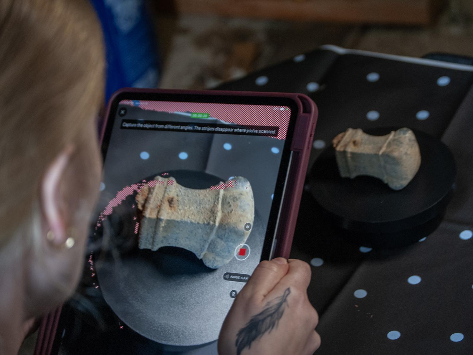 Closeup of 3D scanned image on a tablet