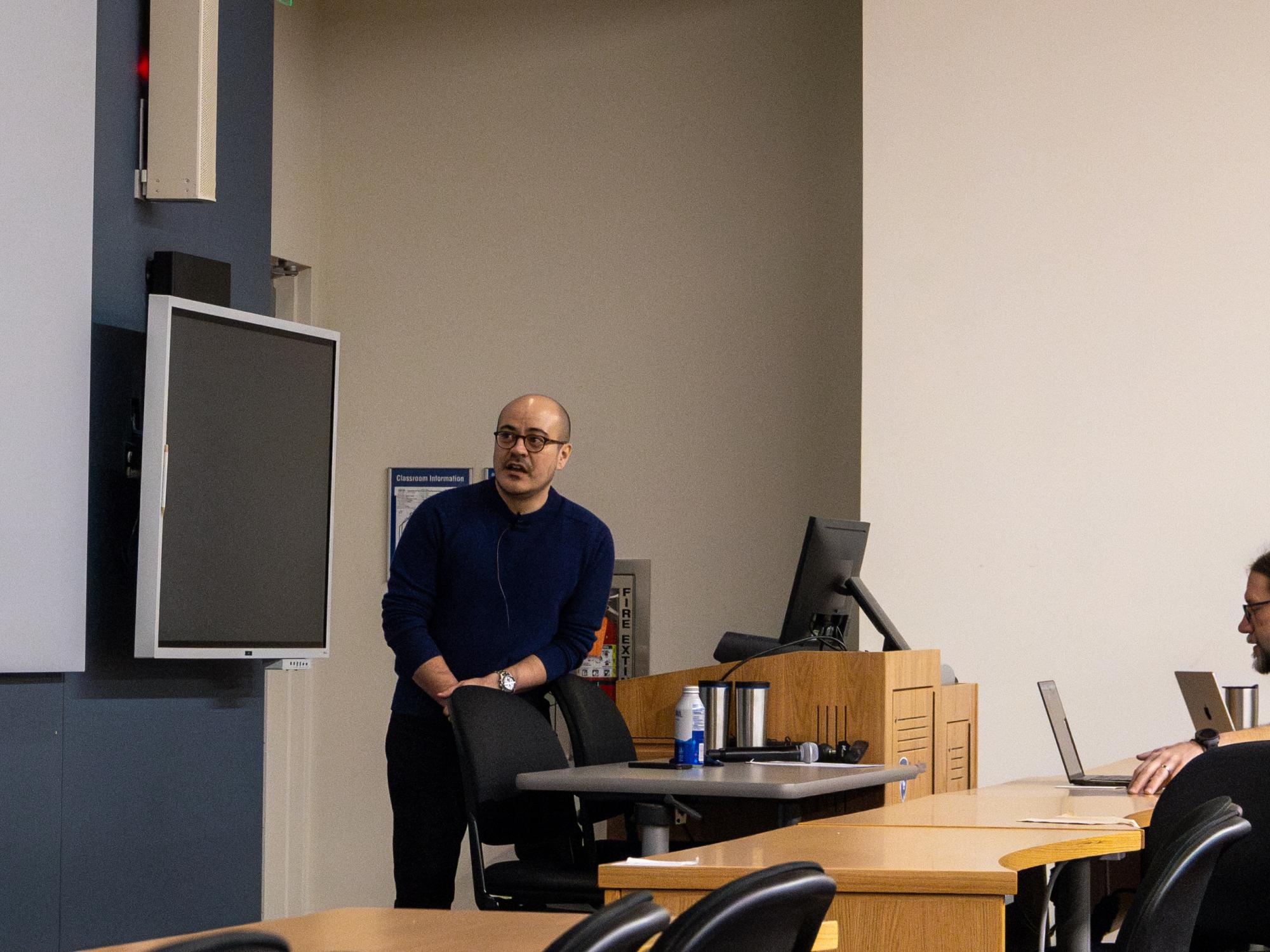 Tom Stewart presenting at the Ashtekar Frontiers of Science lectures series.
