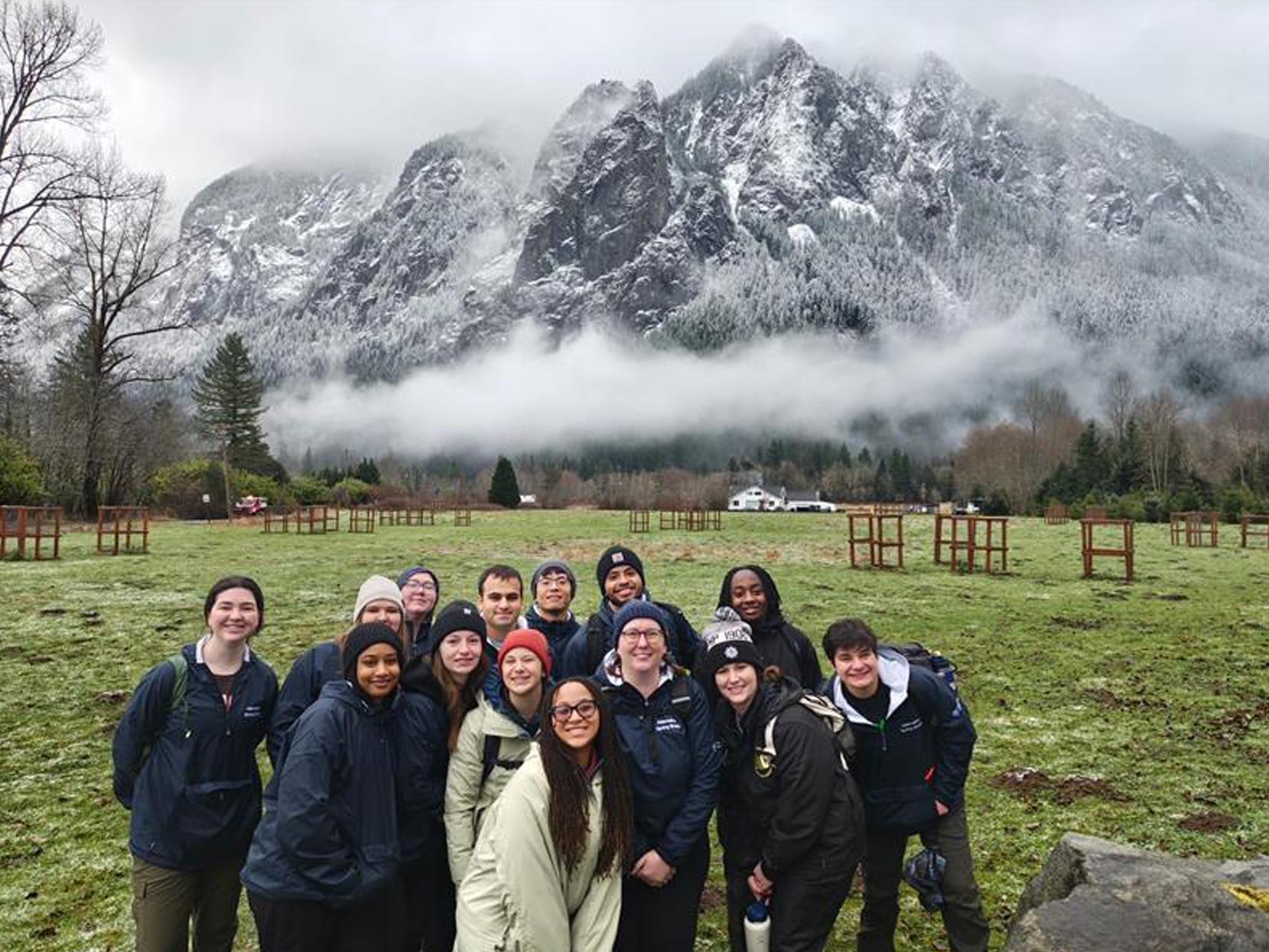 Harrisburg students learn, serve during Alternative Spring Break