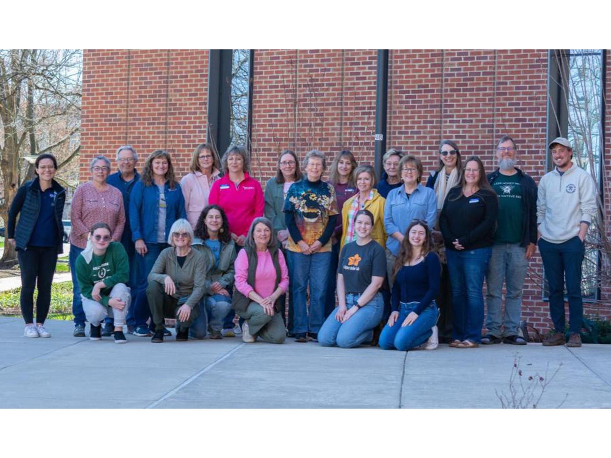  Penn State Extension bee monitoring workshop abuzz with new highlights on bees 