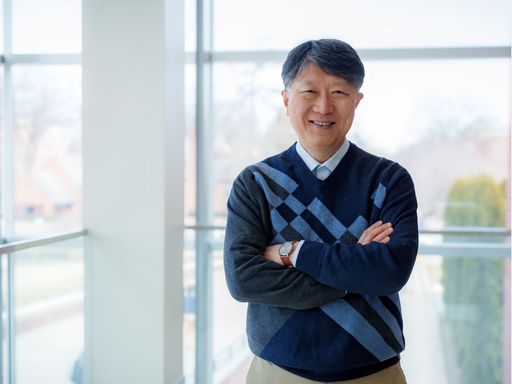 Dongwon Lee named Frymoyer Chair in IST