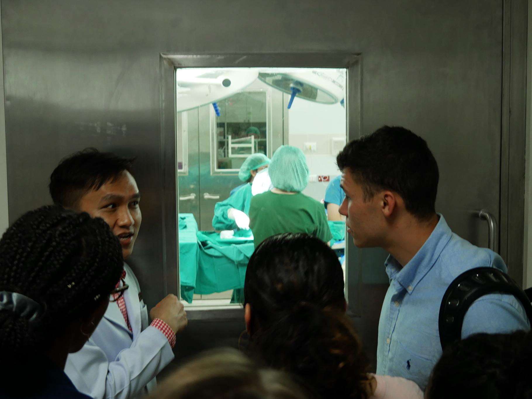 Students toured Kasetsart University Faculty of Veterinary Medicine, one of the world’s largest animal science facilities.