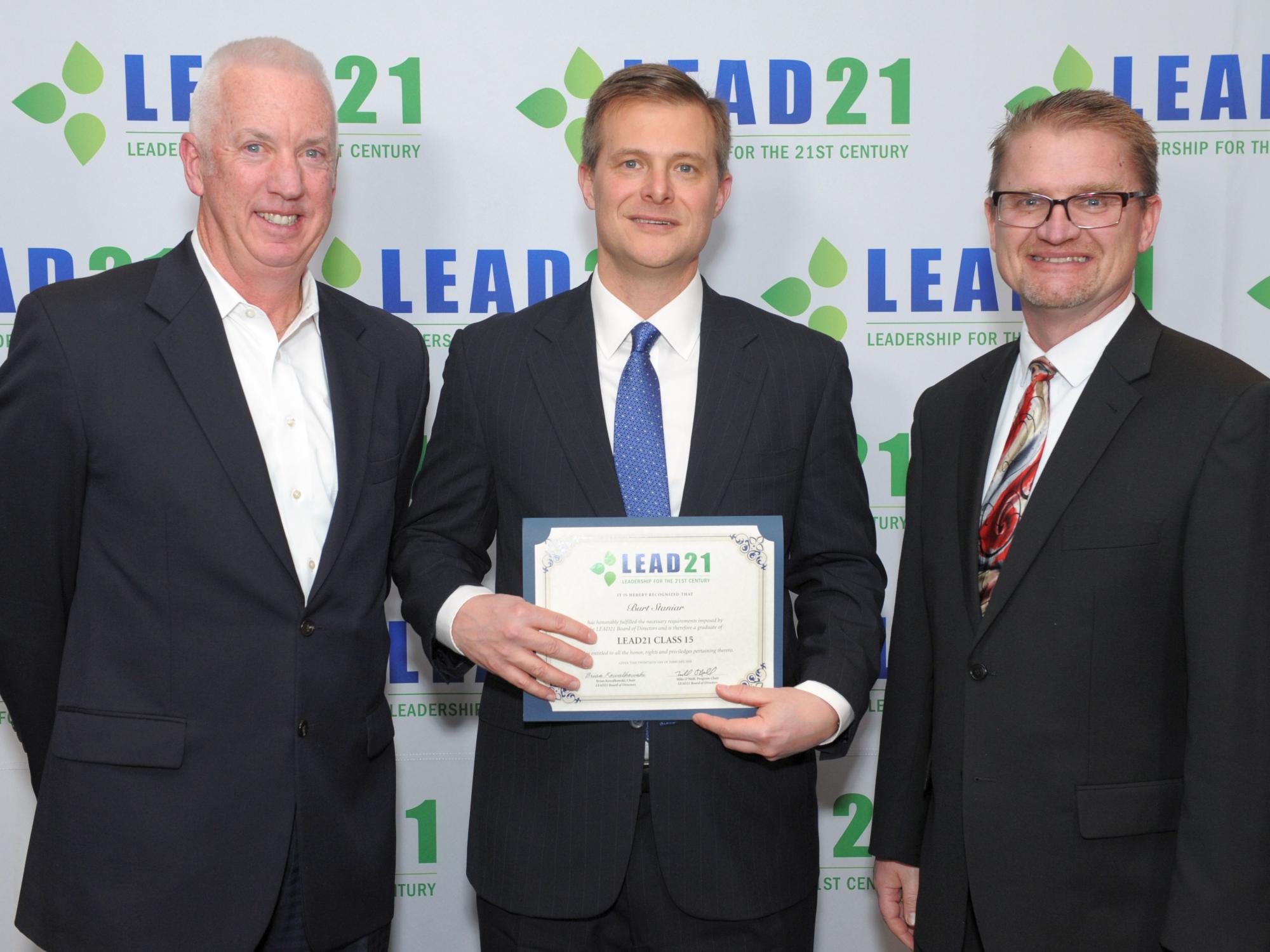 Burt Staniar with LEAD21 certificate