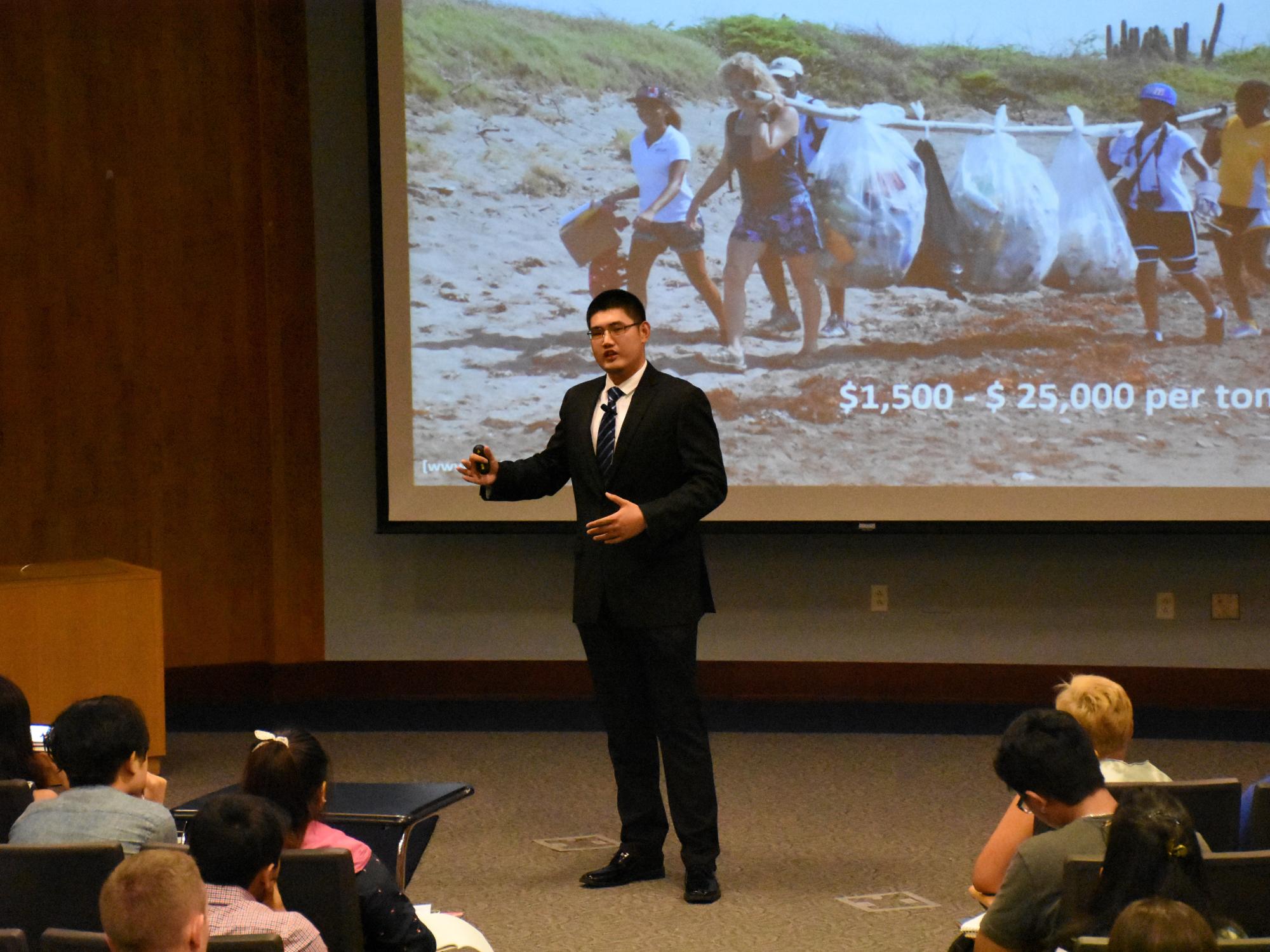 Chengsi Chen presents during the Leonhard Center Speaking Contest