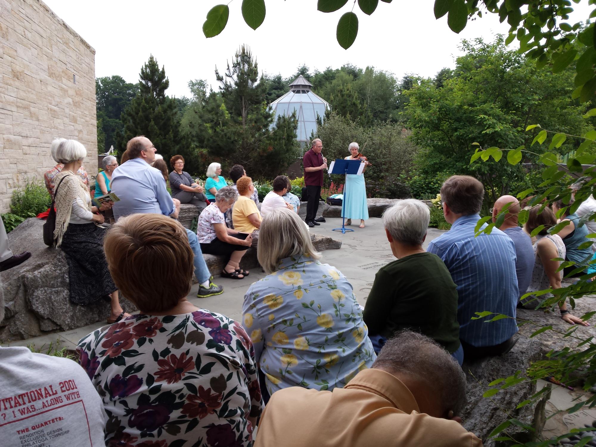MPW Musicians playing at Music in the Gardens