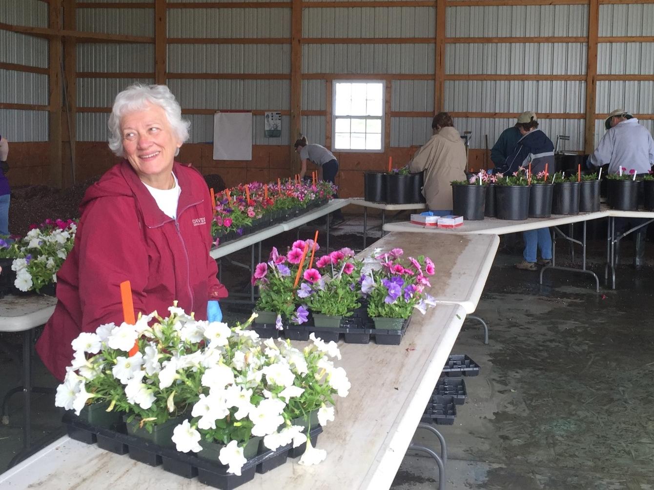 Penn State Flower Trials volunteers