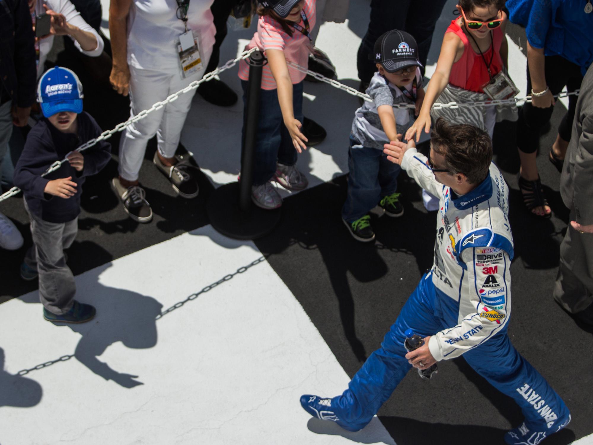 Jeff Gordon greeting fans