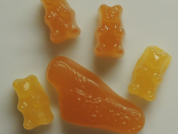 Gummies colored by AvoColor