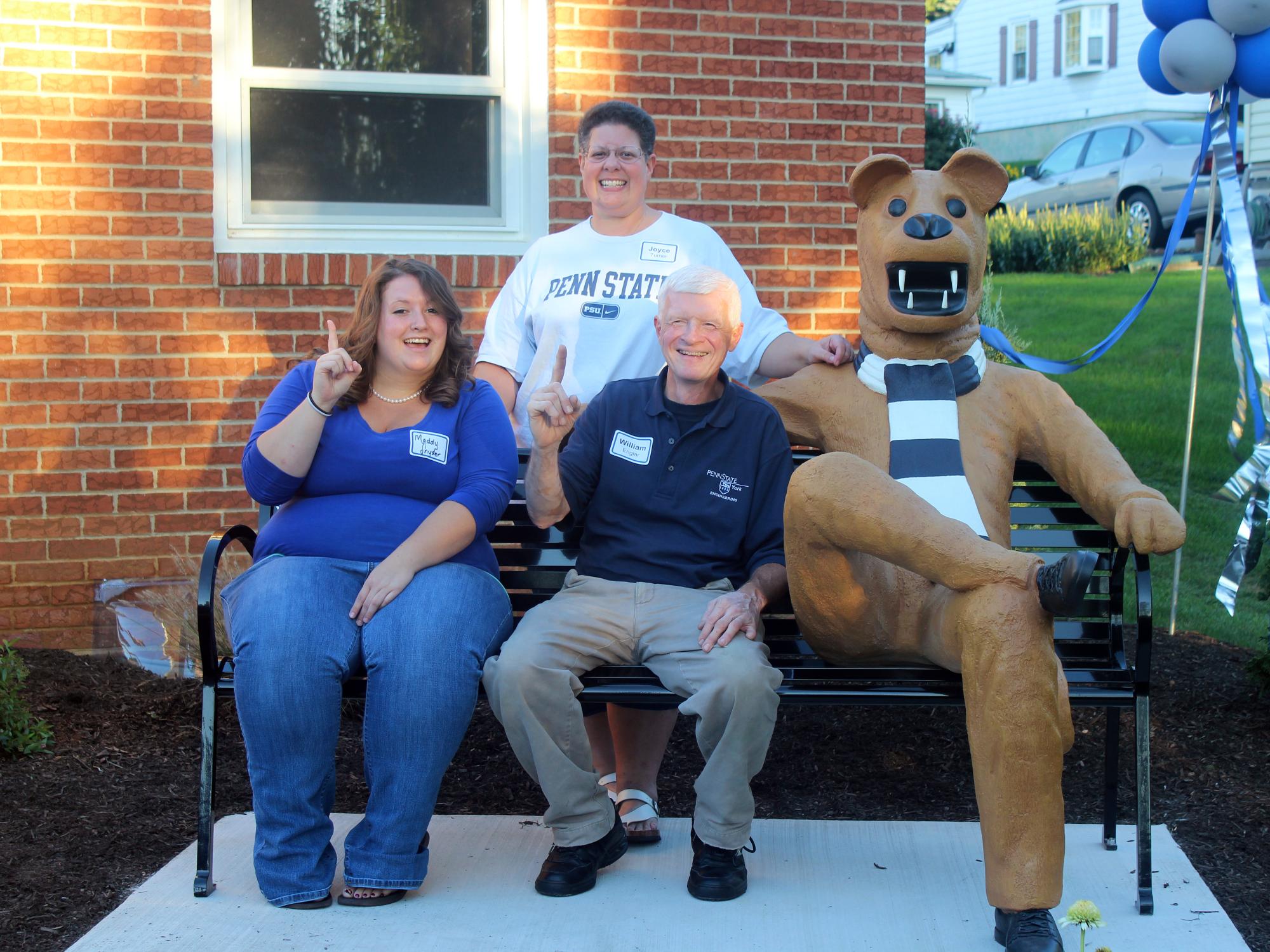 York Lion Bench1