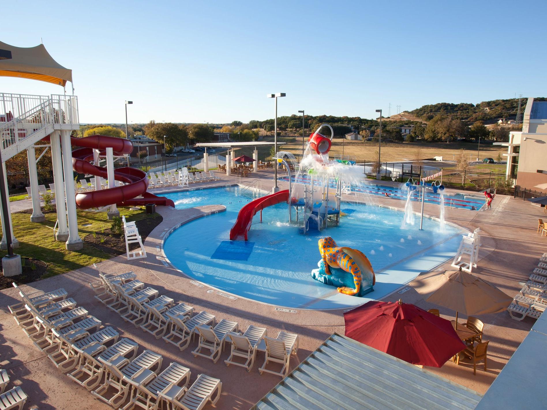 Large outdoor waterpark at community center