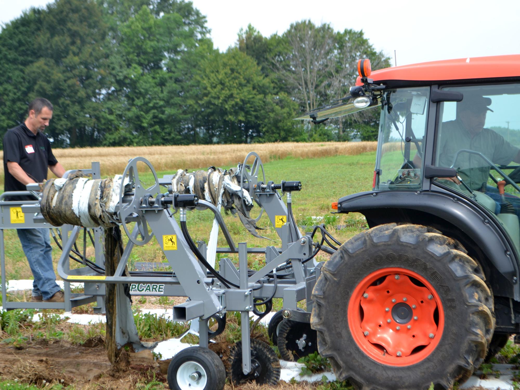 Plastic mulch removal