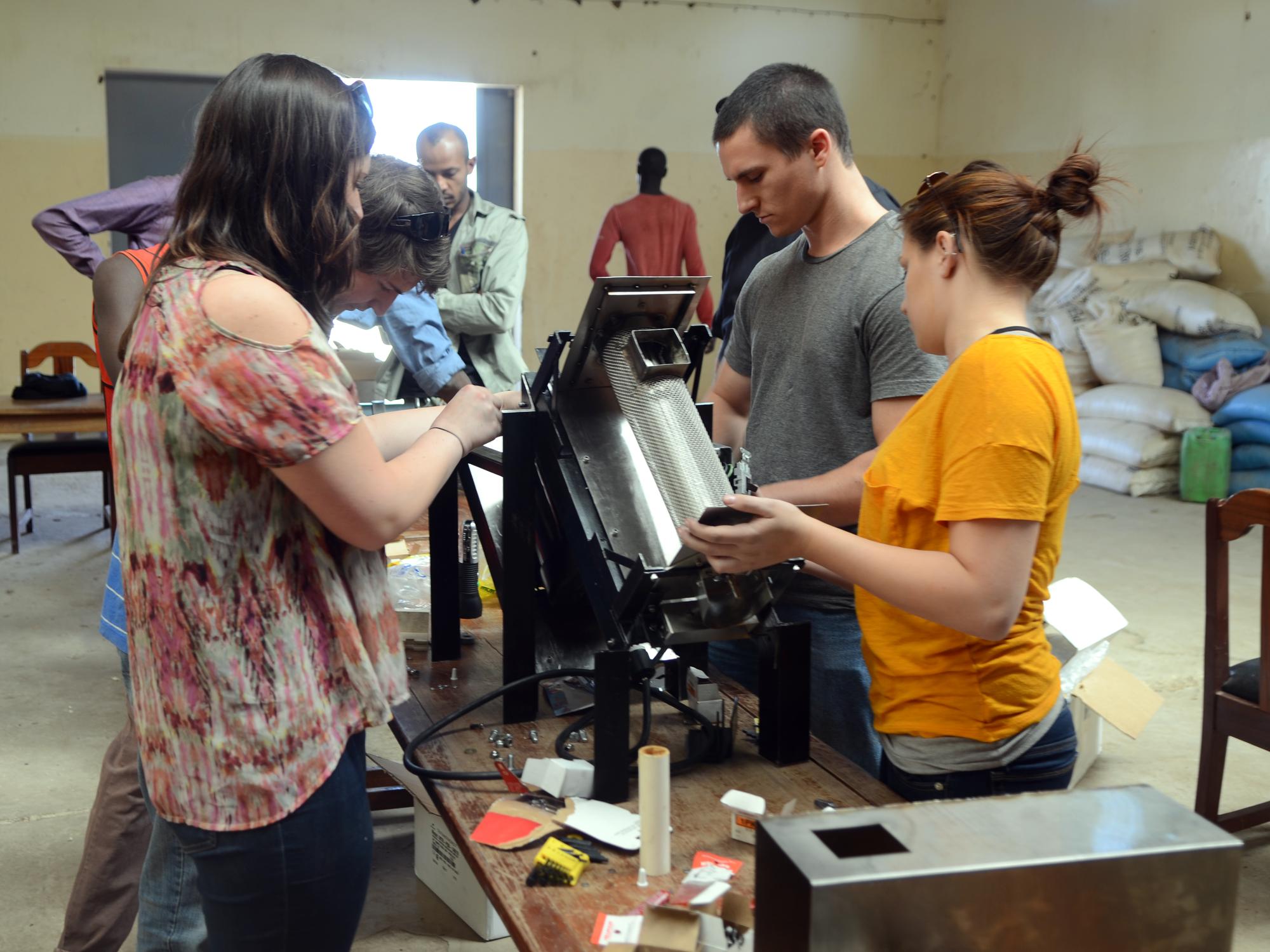 Students piece together baobab machine