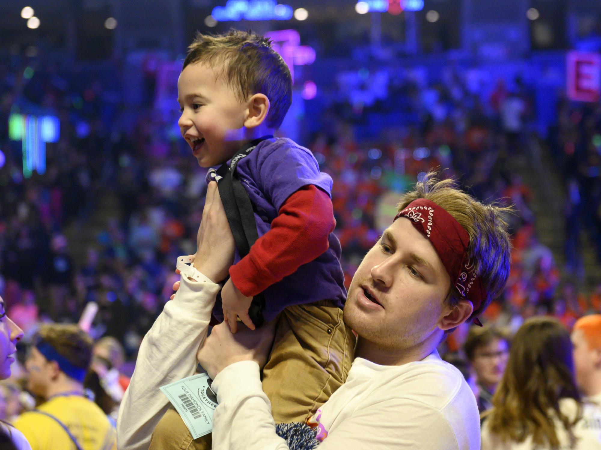 Dancer with THON kid