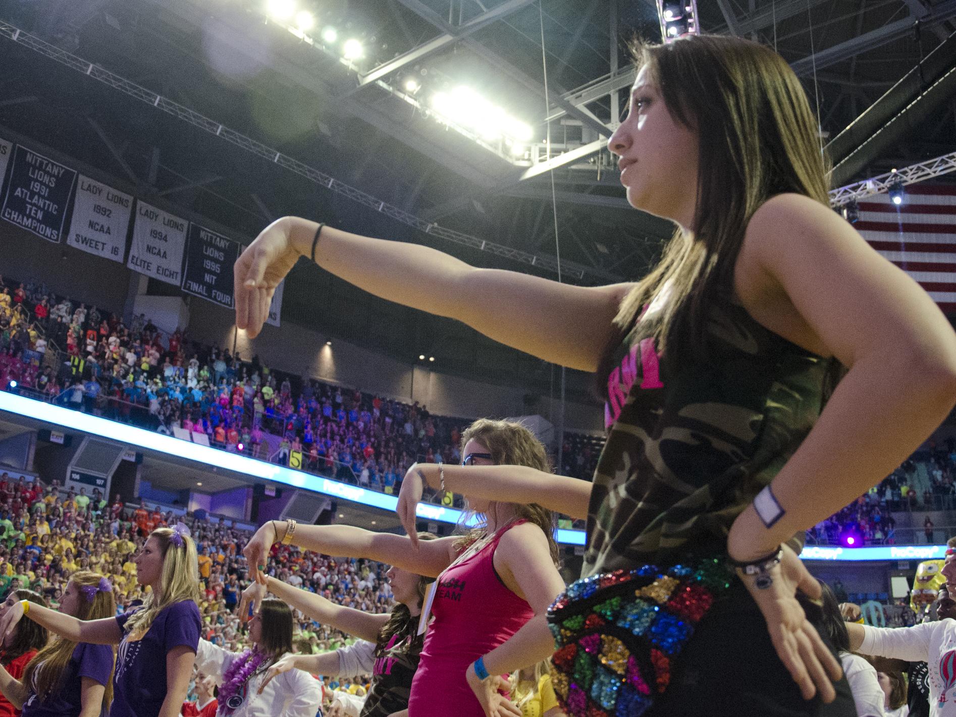 THON dancers practice the line dance