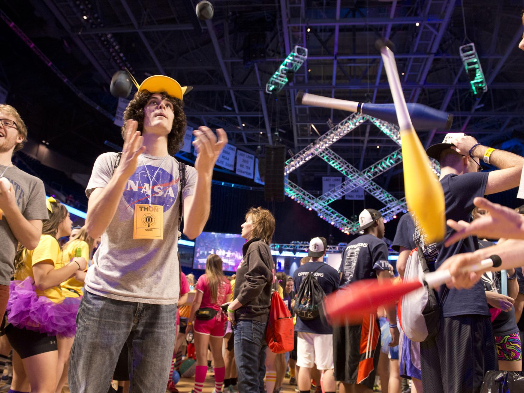 Jugglers from the Penn State Juggling Club 