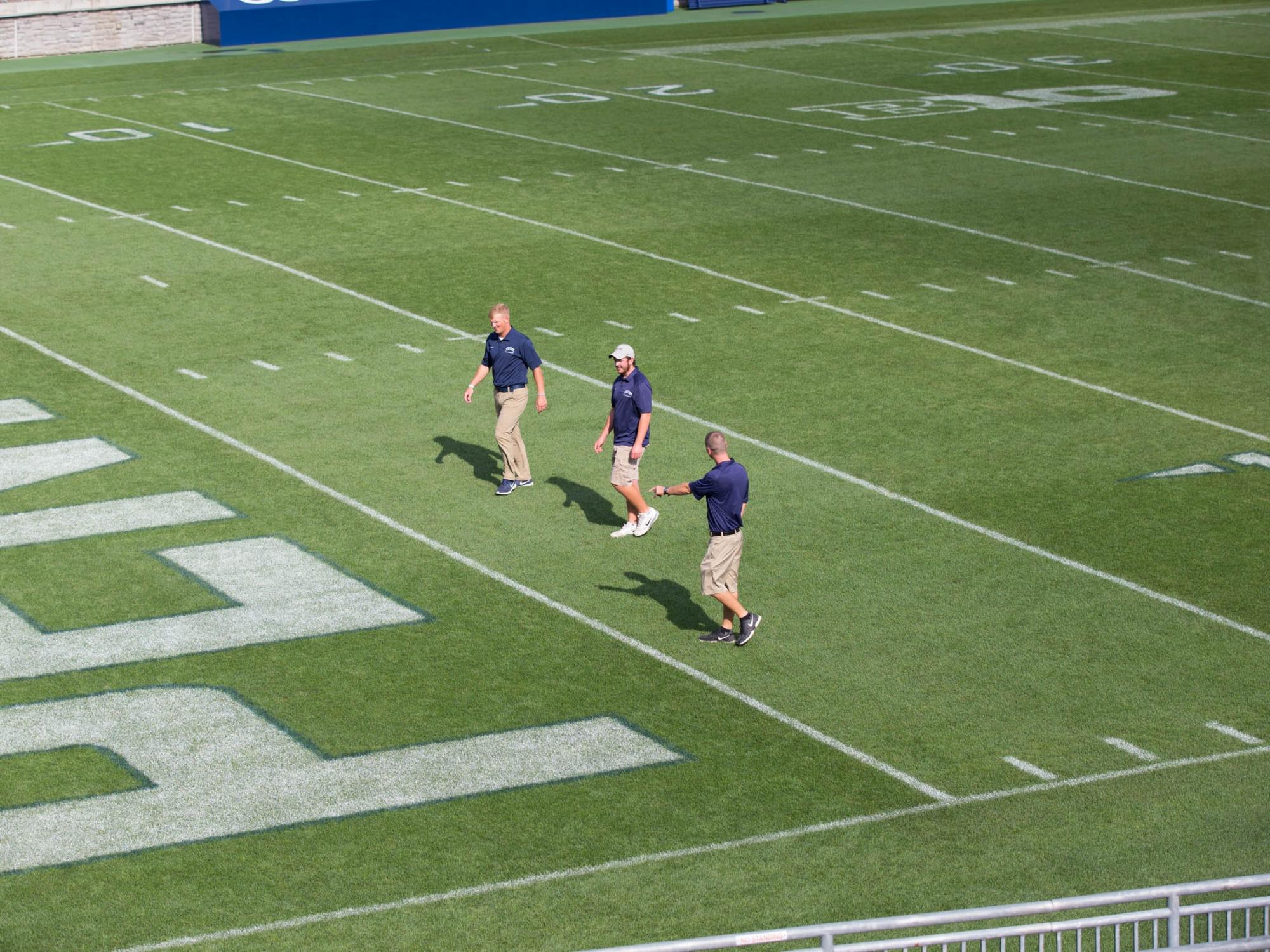 Turfgrass students inspect field