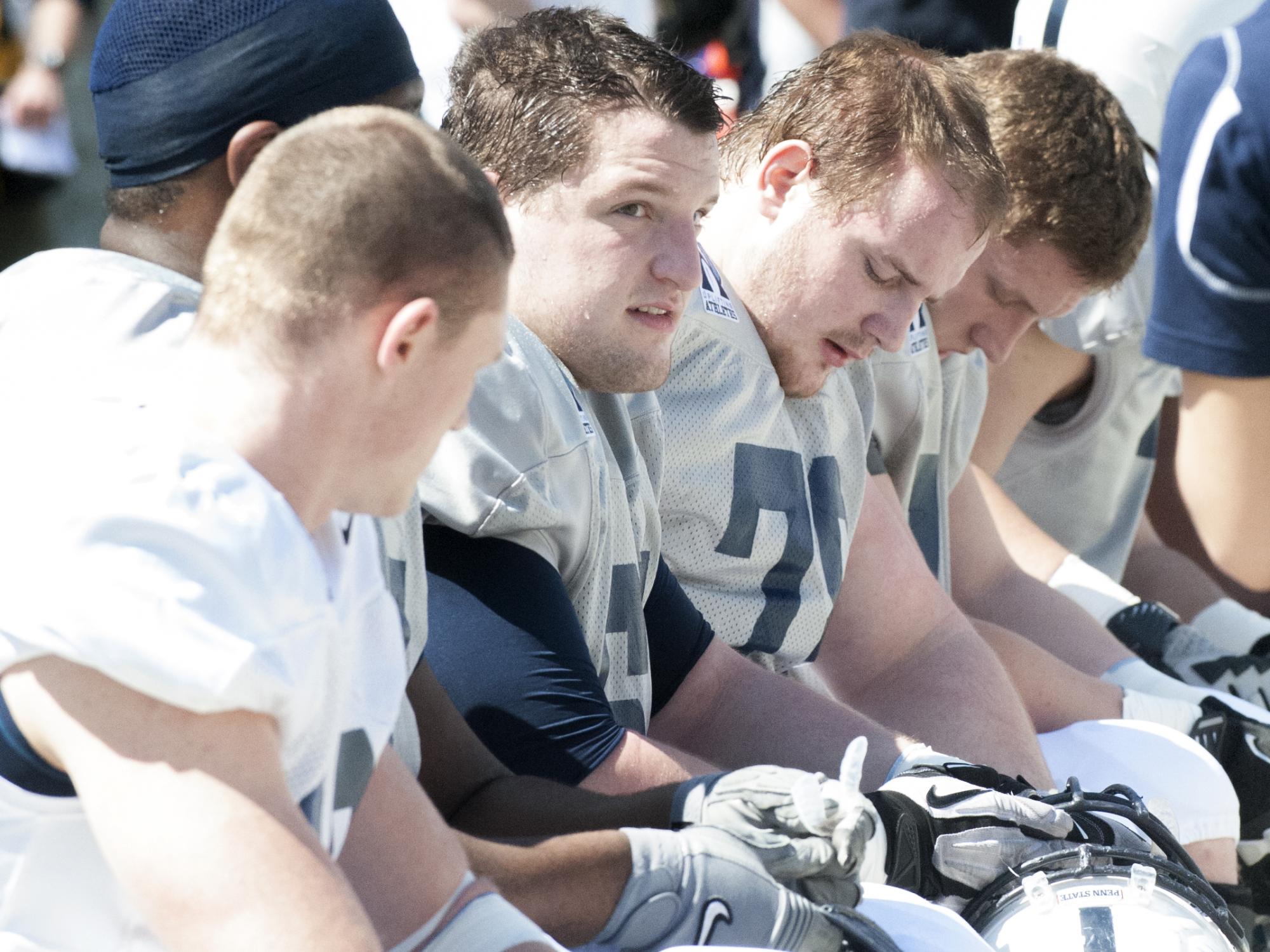 Linemen at Blue-White game 2014