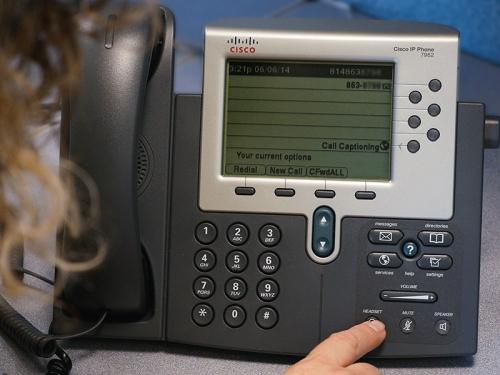call captioning feature button