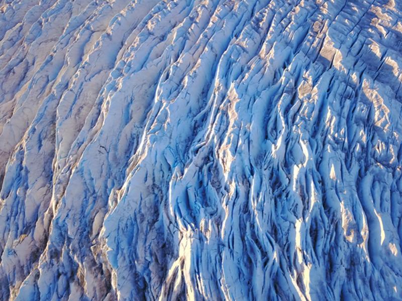 Cracks in Greenland Ice Sheet