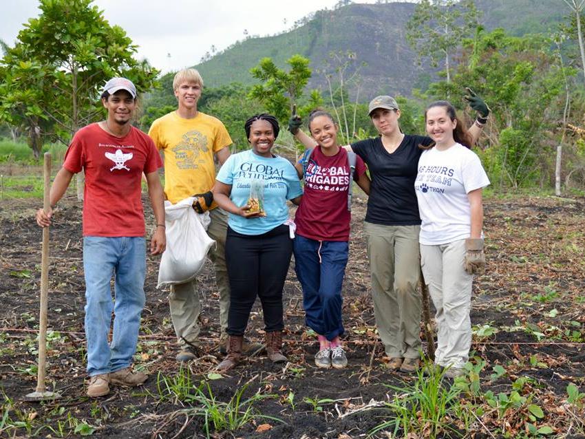 students in Panama