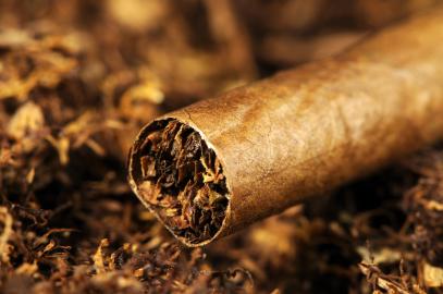 can you get lung cancer from electronic cigarettes Learn why vaping and smoking could dramatically increase lung cancer risk